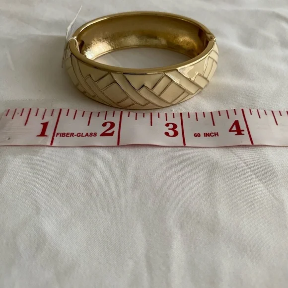 J. Crew Enamel Bracelet Vanilla & Gold Tone - Picture 5 of 6